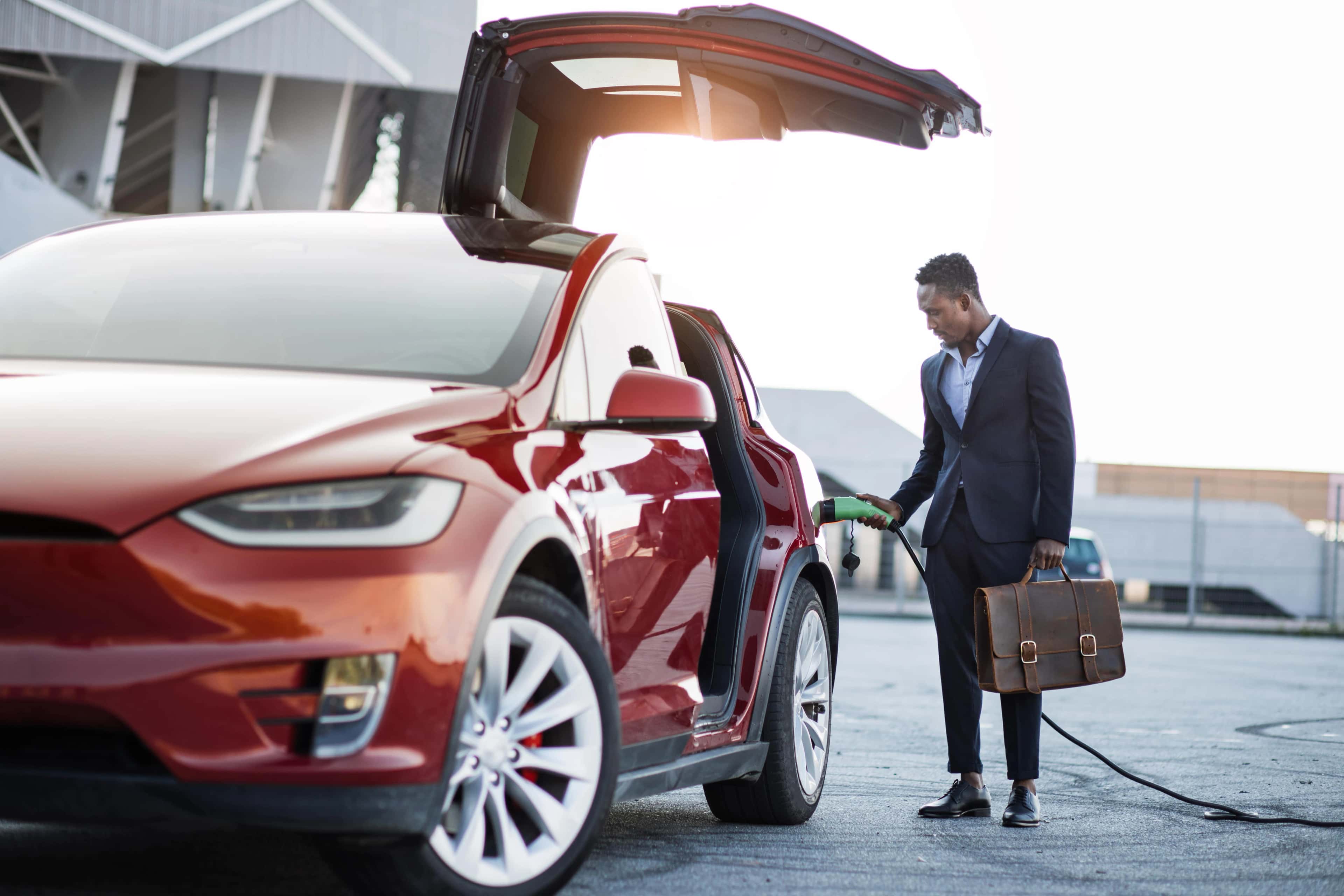 Louez une Tesla avec Evera : alliez performance et écoresponsabilité