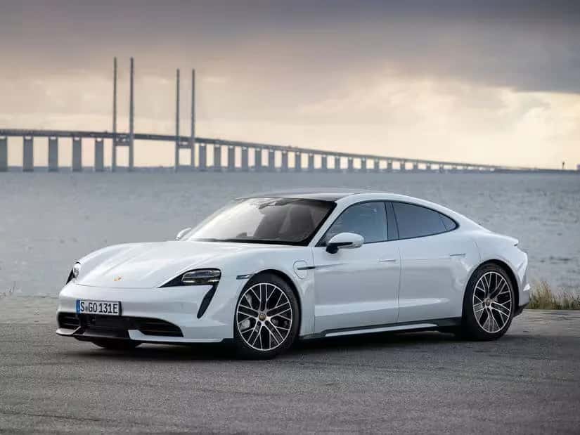 Porsche Taycan 4S Berline Performance (2023) : Une berline luxueuse à la hauteur de son prix ?