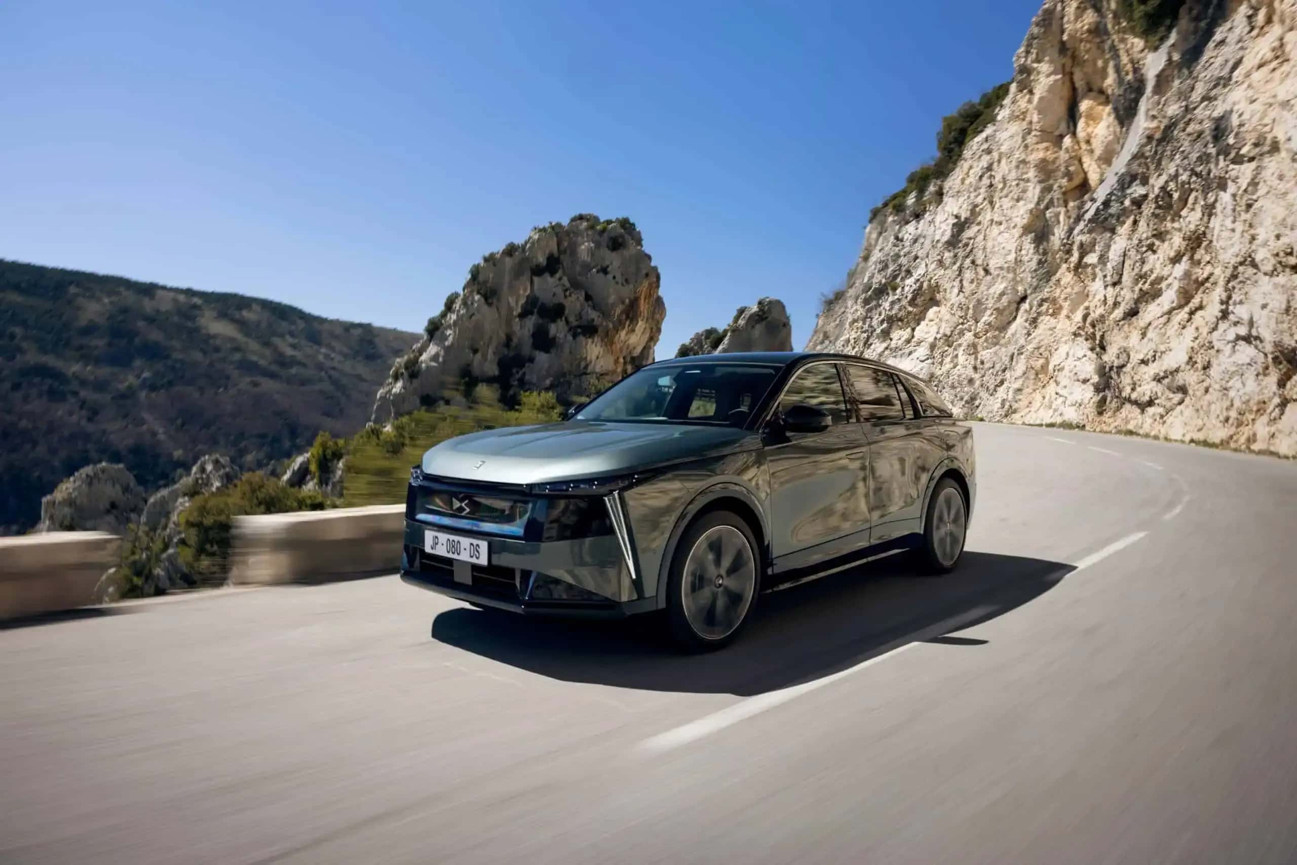Essai DS N°7 E-Tense Long Range FWD 2026 : le SUV premium français qui parie sur l'autonomie