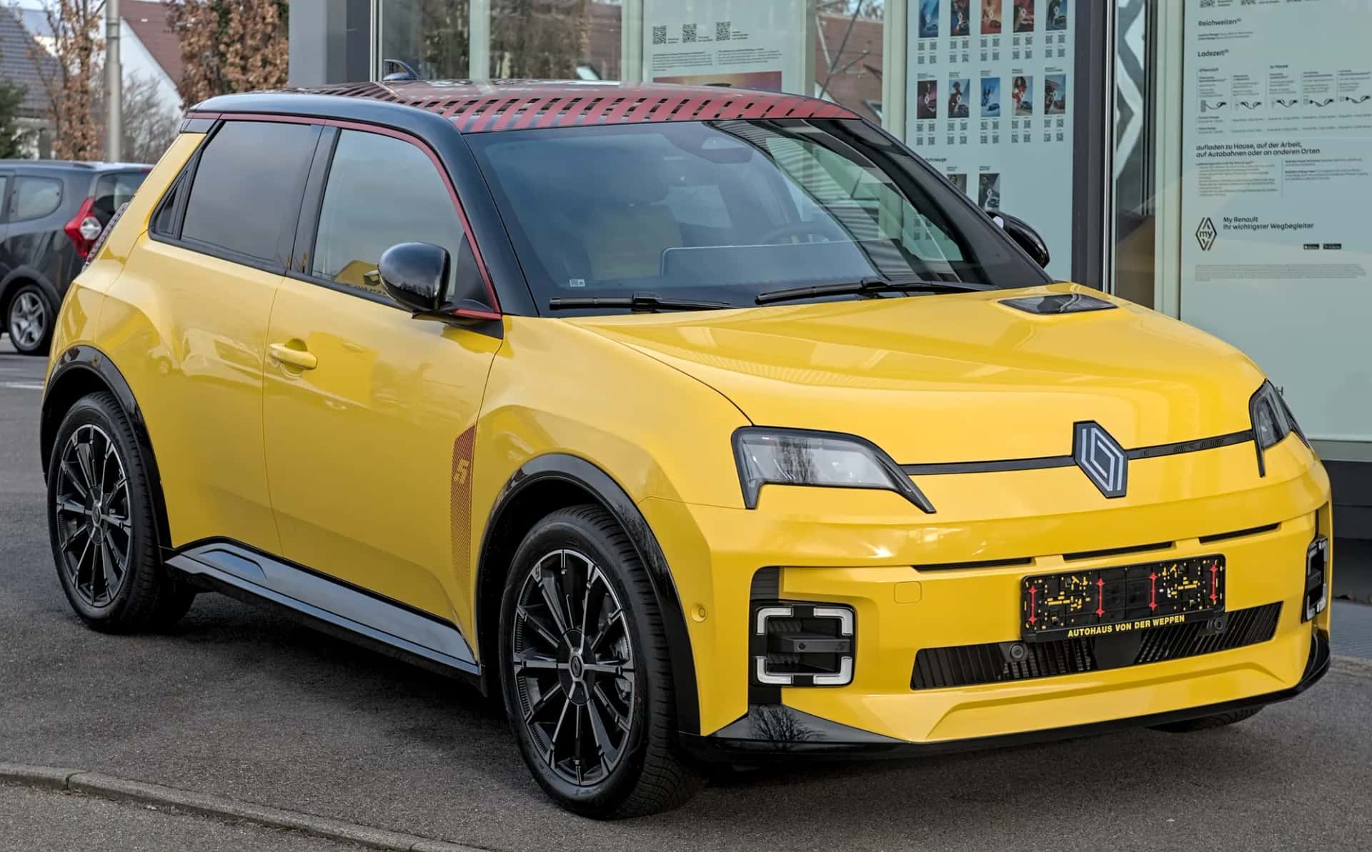 Renault 5 E-Tech électrique, modèle emblématique de la progression du marché